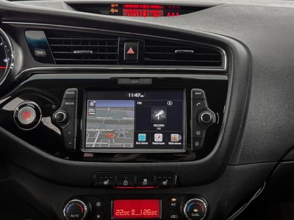 Kia Ceed II Рестайлинг с пробегом 2018 года, цена 1 287 000 рублей, 214000 км, универсал, Автокод Объявления