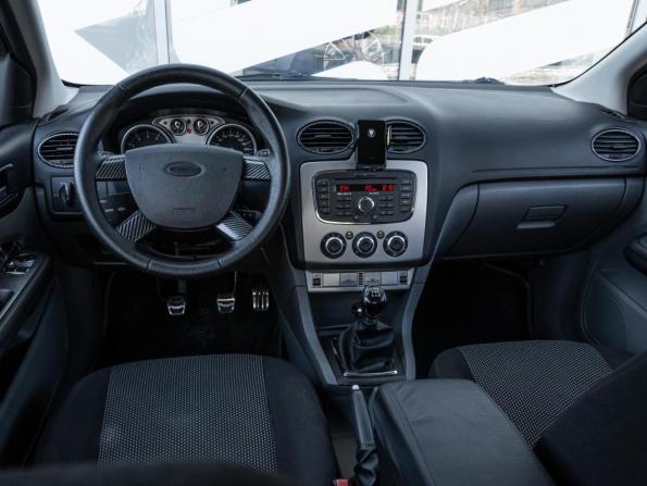 Ford Focus II Рестайлинг с пробегом 2011 года, цена 730 000 рублей, 139805 км, седан, Автокод Объявления