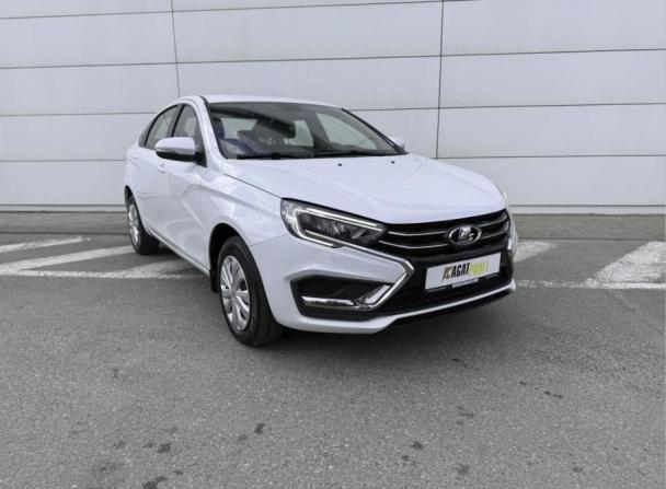 Lada (ВАЗ) Vesta I Рестайлинг (NG) с пробегом 2023 года, цена 1 290 000 рублей, 3280 км, седан, Автокод Объявления