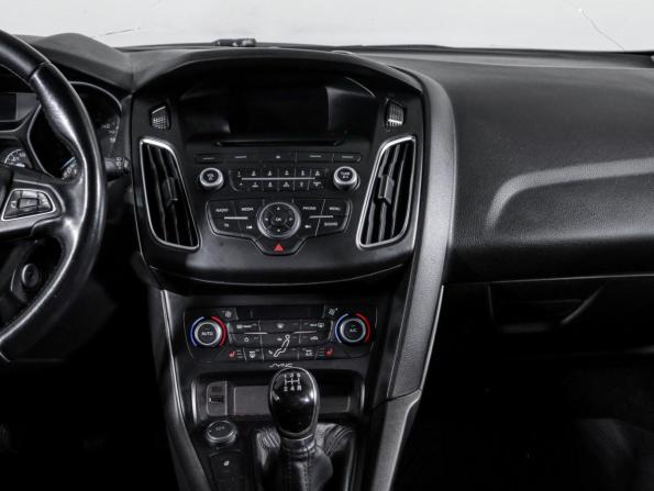 Ford Focus III Рестайлинг с пробегом 2017 года, цена 850 000 рублей, 207372 км, хэтчбек, Автокод Объявления