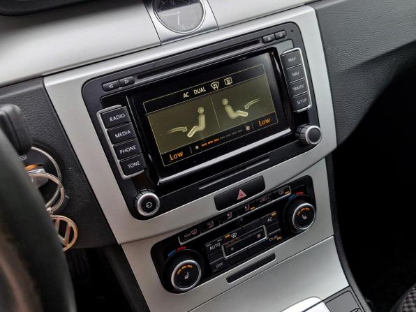 Volkswagen Passat B7 с пробегом 2011 года, цена 835 000 рублей, 220409 км, седан, Автокод Объявления