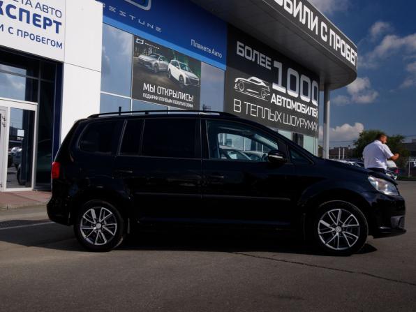 Volkswagen Touran I Рестайлинг 2 с пробегом 2010 года, цена 650 000 рублей, 247919 км, компактвэн, Автокод Объявления