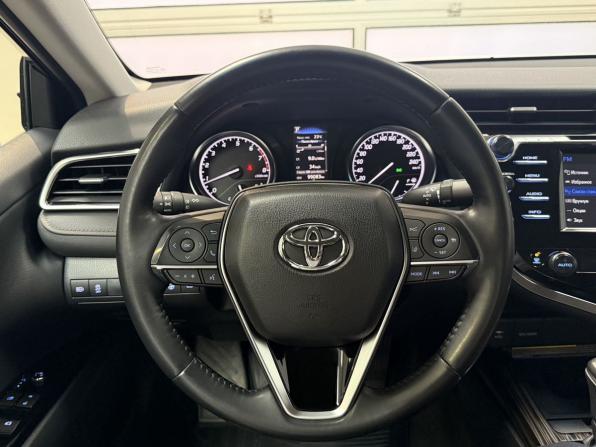 Toyota Camry VIII (XV70) с пробегом 2019 года, цена 2 979 000 рублей, 99081 км, седан, Автокод Объявления