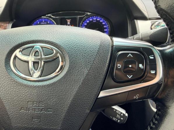 Toyota Camry VII (XV50) Рестайлинг с пробегом 2015 года, цена 2 040 000 рублей, 194646 км, седан, Автокод Объявления