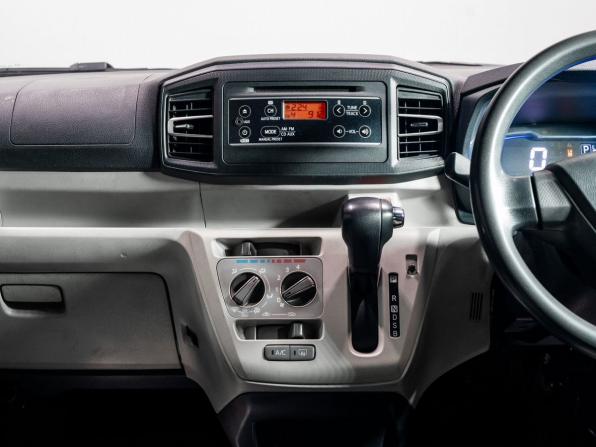 Daihatsu Mira e:S II с пробегом 2020 года, цена 675 000 рублей, 132000 км, хэтчбек, Автокод Объявления