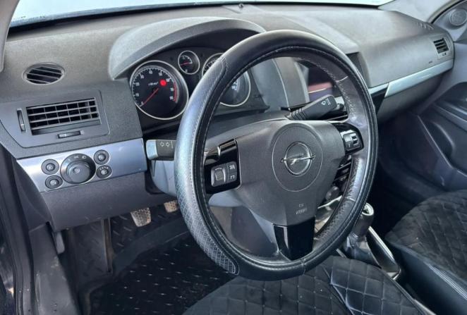 Opel Astra H Рестайлинг с пробегом 2007 года, цена 396 000 рублей, 205111 км, хэтчбек, Автокод Объявления