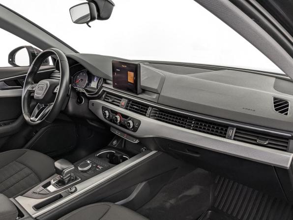 Audi A4 V (B9) с пробегом 2018 года, цена 1 850 000 рублей, 298346 км, универсал, Автокод Объявления