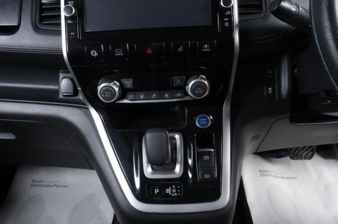 Nissan Serena V (C27) Рестайлинг с пробегом 2019 года, цена 2 729 000 рублей, 119883 км, минивэн, Автокод Объявления