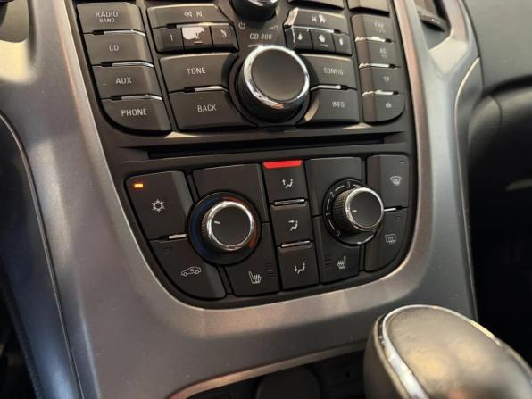 Opel Astra J Рестайлинг с пробегом 2013 года, цена 790 000 рублей, 210749 км, хэтчбек, Автокод Объявления