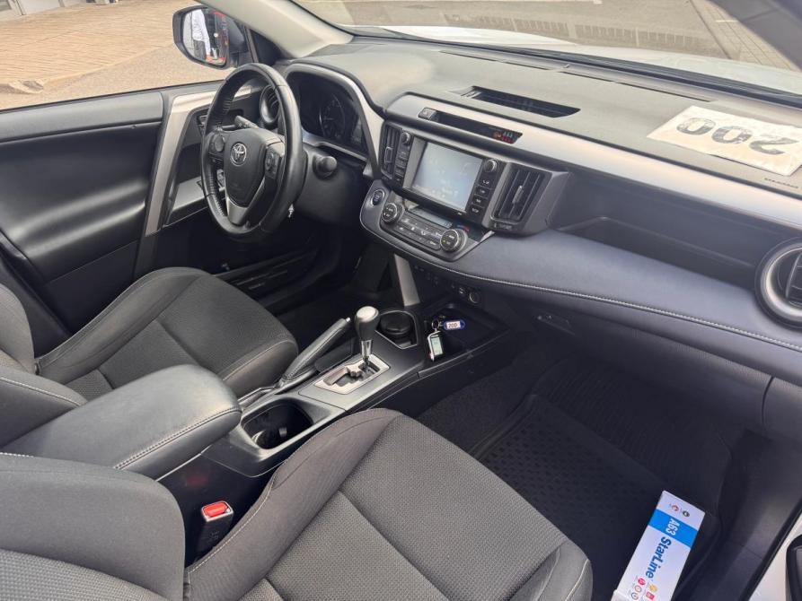 Toyota RAV4 IV (XA40) Рестайлинг Санкт-Петербург  - изображение 10