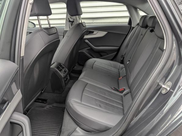 Audi A4 V (B9) Рестайлинг с пробегом 2022 года, цена 3 750 000 рублей, 44761 км, седан, Автокод Объявления