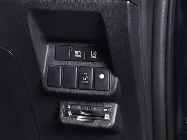 Toyota Prius Alpha I (ZVW40/41) Рестайлинг с пробегом 2018 года, цена 1 564 995 рублей, 199914 км, универсал, Автокод Объявления