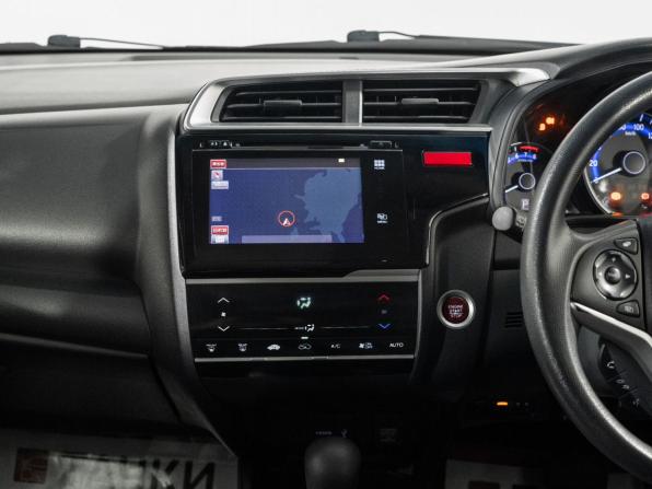 Honda Fit III с пробегом 2013 года, цена 949 500 рублей, 119081 км, хэтчбек, Автокод Объявления
