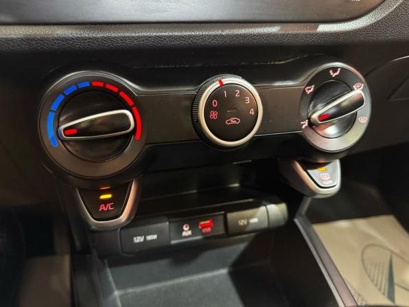 Kia Rio IV с пробегом 2019 года, цена 1 149 000 рублей, 137141 км, хэтчбек, Автокод Объявления