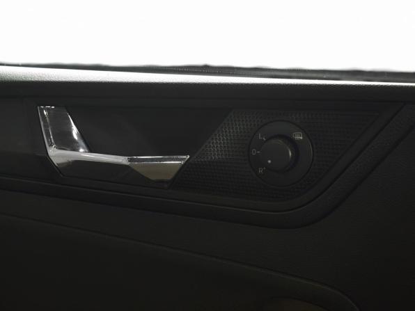 Skoda Rapid I Рестайлинг с пробегом 2018 года, цена 929 997 рублей, 217849 км, лифтбек, Автокод Объявления