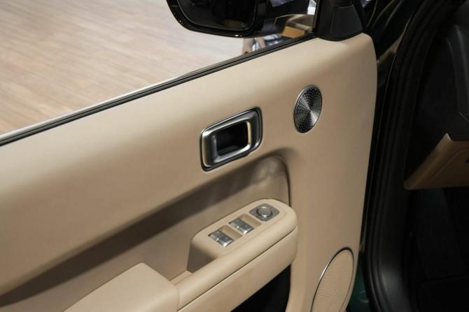 Новый Li Auto (Lixiang) L9 I Рестайлинг 2026 года, цена 12 090 000 рублей, внедорожник, Автокод Объявления