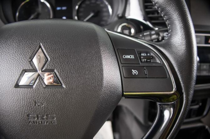 Mitsubishi Outlander III Рестайлинг 3 с пробегом 2019 года, цена 2 049 000 рублей, 161000 км, внедорожник, Автокод Объявления