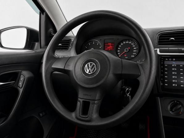 Volkswagen Polo V с пробегом 2013 года, цена 699 000 рублей, 148388 км, седан, Автокод Объявления