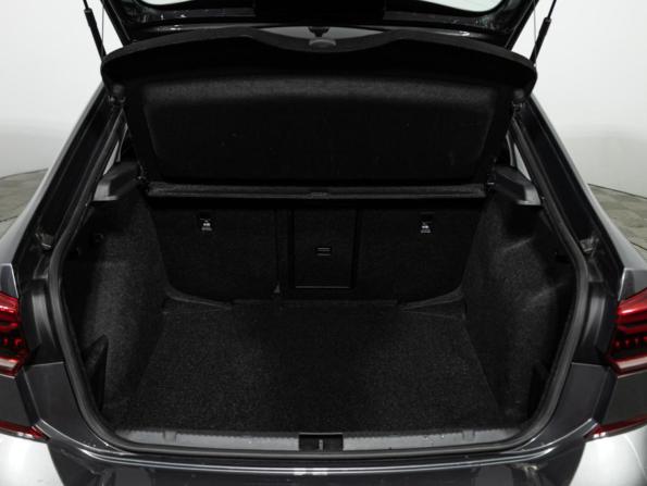 Volkswagen Polo VI с пробегом 2021 года, цена 1 999 500 рублей, 43000 км, лифтбек, Автокод Объявления