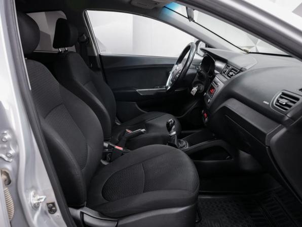 Kia Rio III Рестайлинг с пробегом 2016 года, цена 977 000 рублей, 170000 км, седан, Автокод Объявления