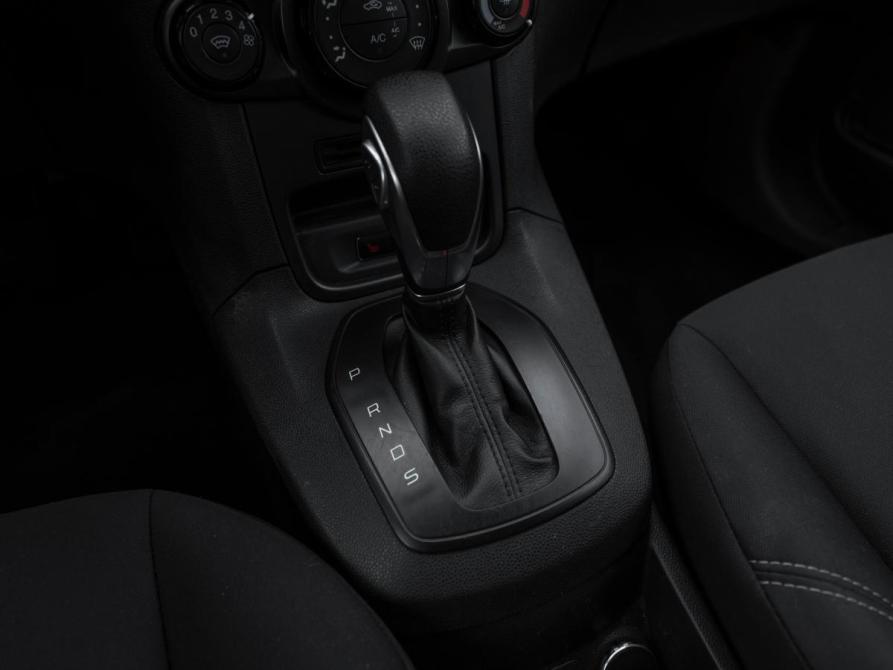 Ford Fiesta Mk6 Рестайлинг Москва  - изображение 13
