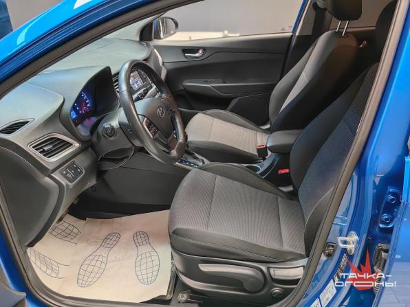 Hyundai Solaris II Рестайлинг с пробегом 2021 года, цена 1 648 000 рублей, 50000 км, седан, Автокод Объявления