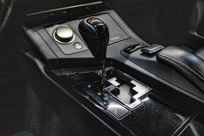 Lexus ES VI с пробегом 2014 года, цена 2 049 000 рублей, 132647 км, седан, Автокод Объявления
