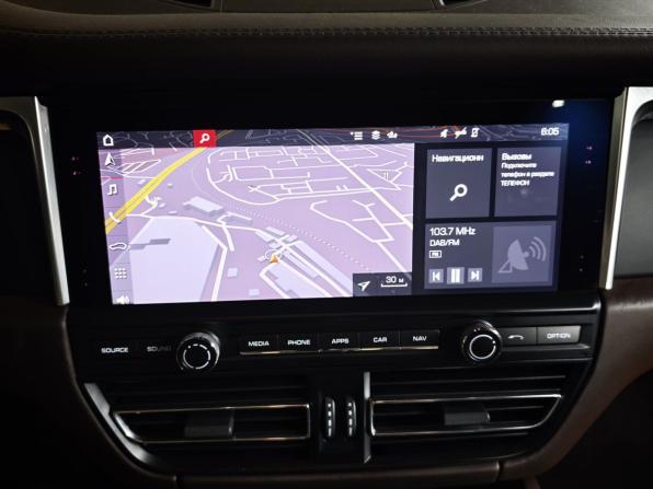 Porsche Macan I Рестайлинг с пробегом 2019 года, цена 5 165 150 рублей, 48514 км, внедорожник, Автокод Объявления