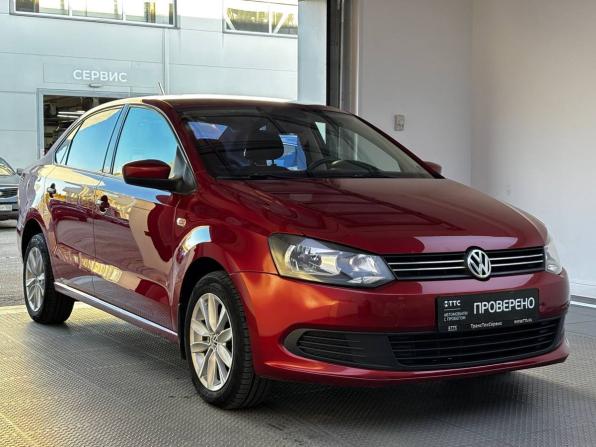 Volkswagen Polo V с пробегом 2013 года, цена 899 000 рублей, 112144 км, седан, Автокод Объявления