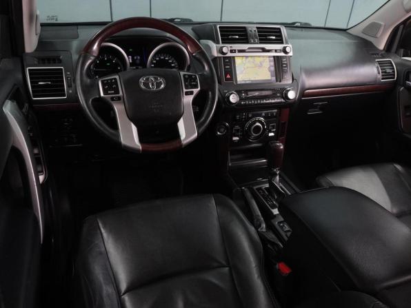 Toyota Land Cruiser Prado 150 Series Рестайлинг 1 с пробегом 2015 года, цена 4 349 000 рублей, 288005 км, внедорожник, Автокод Объявления
