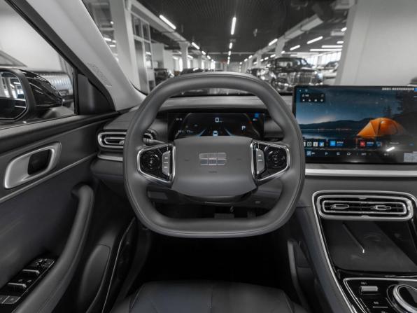 Geely Galaxy Starshine 6 с пробегом 2025 года, цена 2 700 000 рублей, 25 км, седан, Автокод Объявления