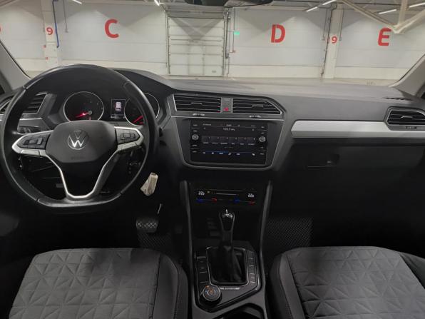 Volkswagen Tiguan II Рестайлинг с пробегом 2021 года, цена 2 599 000 рублей, 86038 км, внедорожник, Автокод Объявления