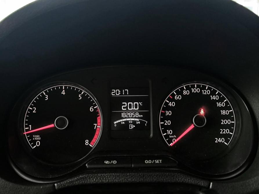Volkswagen Polo V Рестайлинг Казань  - изображение 16