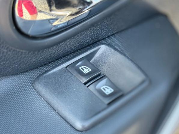 Renault Logan II с пробегом 2015 года, цена 809 000 рублей, 114528 км, седан, Автокод Объявления
