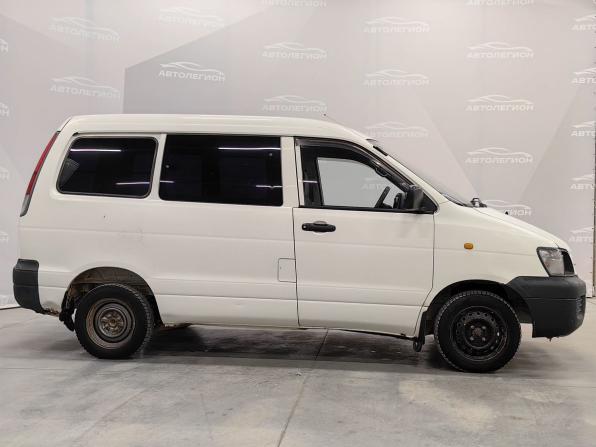 Toyota Town Ace III с пробегом 2002 года, цена 390 000 рублей, 350000 км, компактвэн, Автокод Объявления