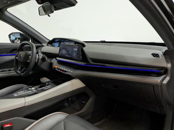 Changan UNI-V I с пробегом 2024 года, цена 2 390 000 рублей, 41195 км, лифтбек, Автокод Объявления