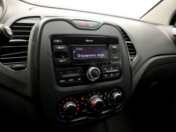 Renault Kaptur I с пробегом 2018 года, цена 1 549 000 рублей, 75272 км, внедорожник, Автокод Объявления