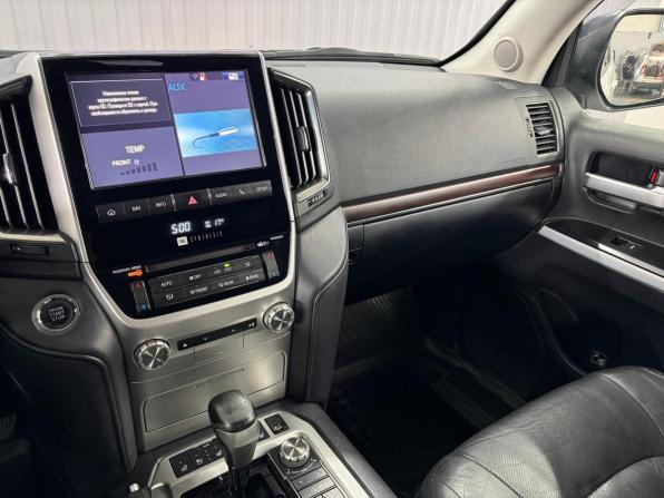 Toyota Land Cruiser 200 Series Рестайлинг 2 с пробегом 2016 года, цена 4 997 000 рублей, 283492 км, внедорожник, Автокод Объявления