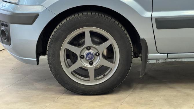 Ford Fusion I Рестайлинг с пробегом 2007 года, цена 360 000 рублей, 175625 км, хэтчбек, Автокод Объявления
