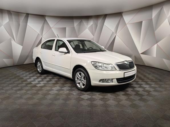 Skoda Octavia II (A5) Рестайлинг с пробегом 2013 года, цена 1 071 000 рублей, 126626 км, лифтбек, Автокод Объявления