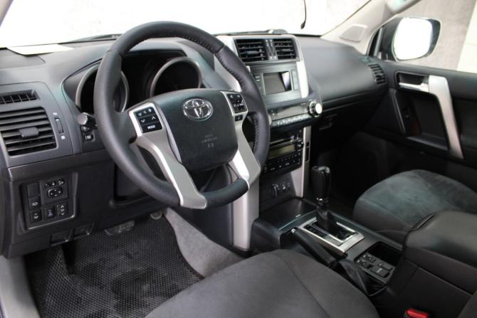 Toyota Land Cruiser Prado 150 Series с пробегом 2012 года, цена 3 046 000 рублей, 131379 км, внедорожник, Автокод Объявления