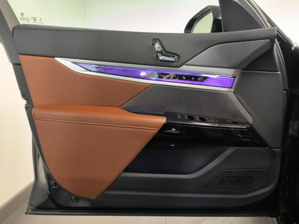 BMW 7 серии VII (G70) с пробегом 2024 года, цена 14 200 000 рублей, 11845 км, седан, Автокод Объявления