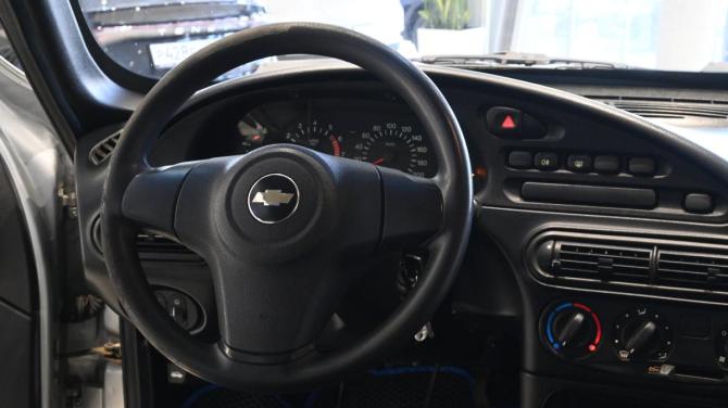 Chevrolet Niva I Рестайлинг с пробегом 2015 года, цена 650 000 рублей, 151529 км, внедорожник, Автокод Объявления