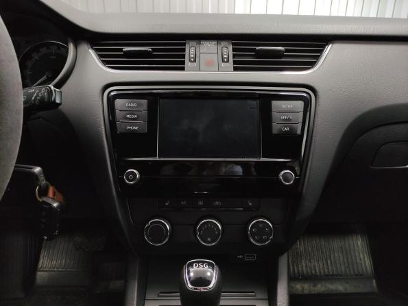 Skoda Octavia III (A7) Рестайлинг с пробегом 2019 года, цена 1 789 000 рублей, 99940 км, универсал, Автокод Объявления