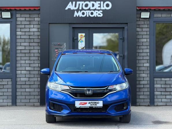 Honda Fit III Рестайлинг с пробегом 2019 года, цена 1 330 000 рублей, 93401 км, хэтчбек, Автокод Объявления