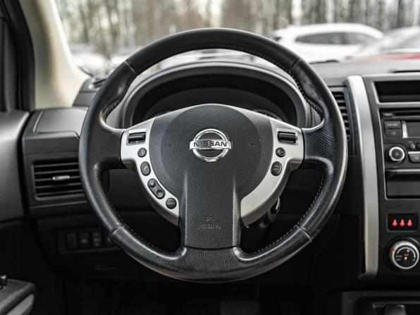 Nissan X-Trail II Рестайлинг с пробегом 2013 года, цена 1 018 000 рублей, 294176 км, внедорожник, Автокод Объявления