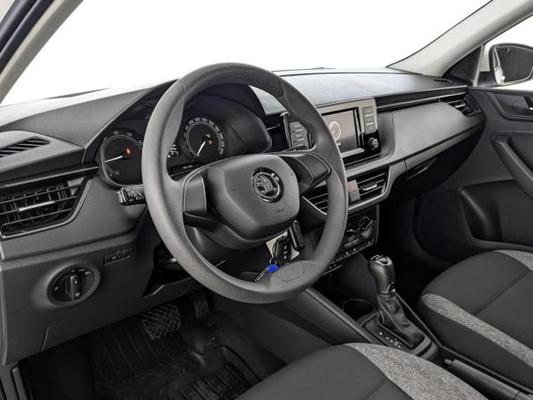 Skoda Rapid II с пробегом 2021 года, цена 1 595 000 рублей, 88092 км, лифтбек, Автокод Объявления