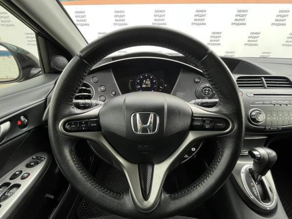Honda Civic VIII Рестайлинг с пробегом 2011 года, цена 940 000 рублей, 170021 км, хэтчбек, Автокод Объявления