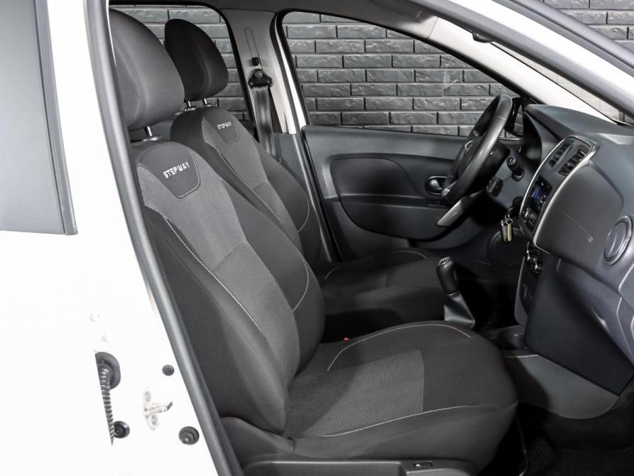 Renault Sandero II Рестайлинг Екатеринбург  - изображение 11