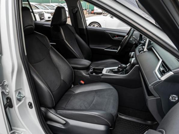 Toyota RAV4 V (XA50) с пробегом 2020 года, цена 3 090 000 рублей, 124743 км, внедорожник, Автокод Объявления